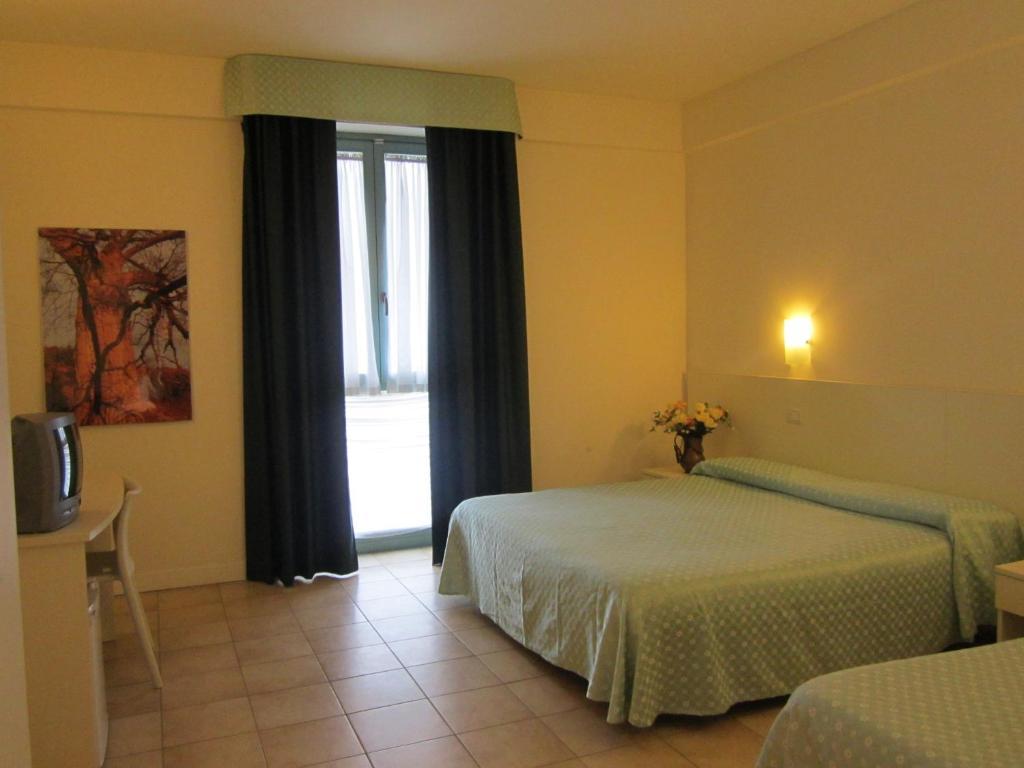 Hotel Lieta Sosta Colfiorito Zimmer foto